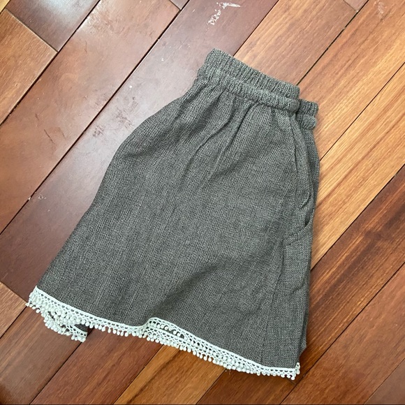 High Rise Grey Linen Shorts - Picture 3 of 3